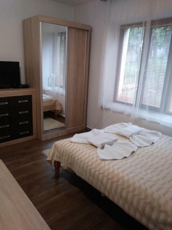 Guest House Emmy Trigrad Bagian luar foto